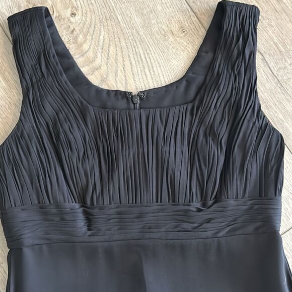 LIKE NEW ASSAR NEW YORK 100% SILK COCKTAIL DRESS SIZE 2 - Picture 2 of 7